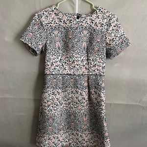 H and M beautiful short sleeved dress with pockets!  Very Jackie O!